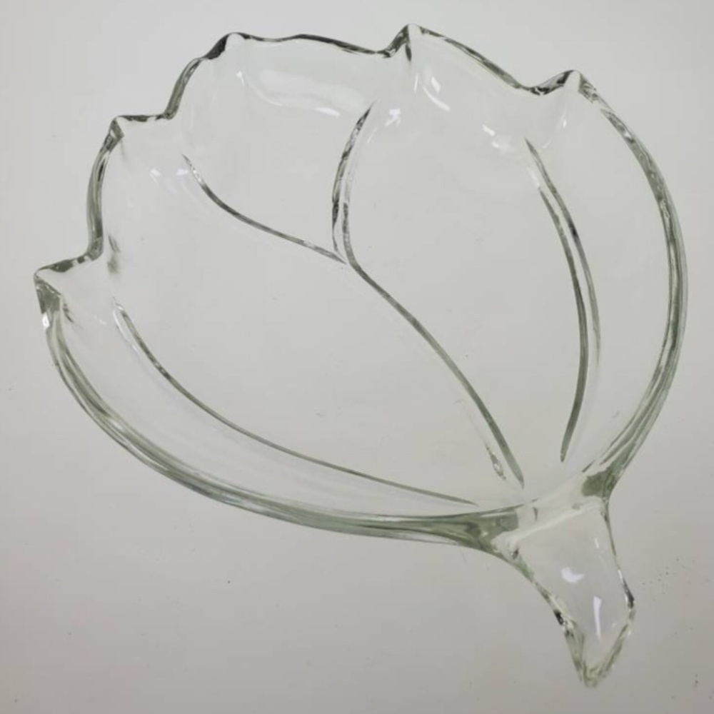 RARE FIND~Mid Century Modern~1960 Art Glass Tulip Shaped Candy Dish/Trinket Tray
